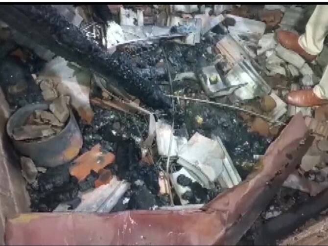 Telangana: Six Members Of Family Charred To Death At Their House, Cause Of  Fire Yet To Be Ascertained