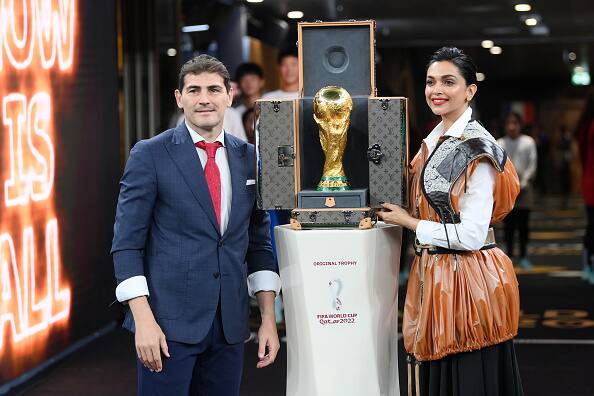 The FIFA World Cup trophy travel case weighs 6.175 kgs and is made of 18-carat gold and malachite. It is designed to protect and transport the FIFA World Cup trophy.