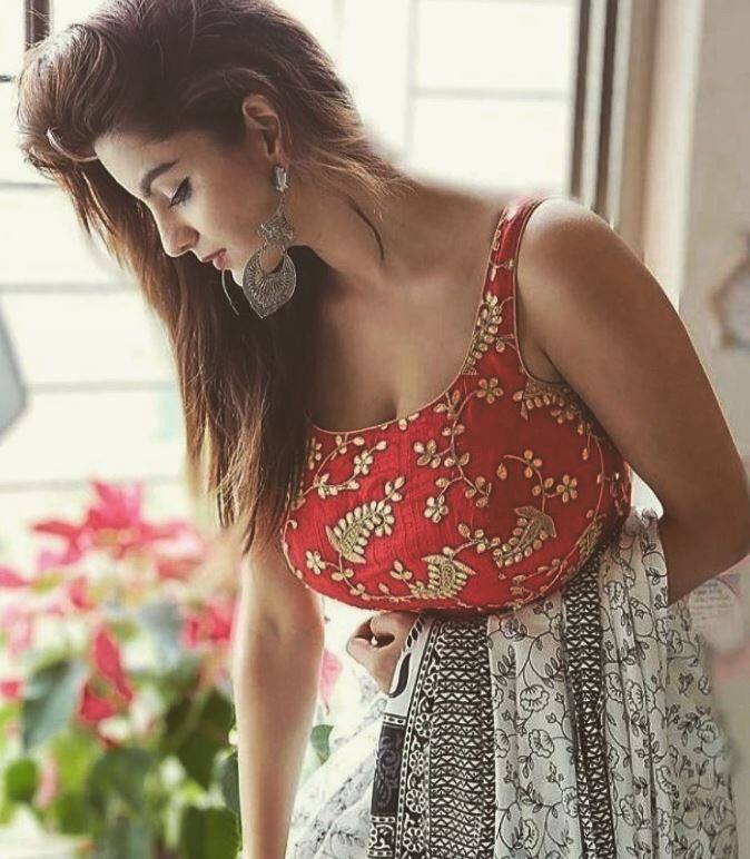 एकता कपूरच्या ‘गंदी बात’मुळे चर्चेत आलेली अन्वेषी जैन तिच्या बोल्डनेसमुळे अधिक चर्चेत असते.