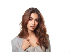 PHOTO: अभिनेत्री पूजा हेगडेचा क्लासी अवतार; फोटो पाहाच!