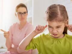 अगर आप भी करते हैं हेलीकॉप्टर पेरेंटिंग तो हो जाएं सावधान... बच्चा सुधरने के बजाए बिगड़ सकता है