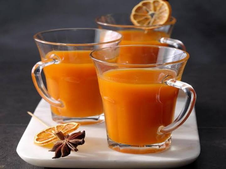 Pumpkin Benefits of Drinking Pumpkin Juice Healthy for Diabetes Skin Digestion Pumpkin Juice: डायबिटीज कंट्रोल करना हो या फिर वजन घटाना, एक गिलास कद्दू के जूस में  है आपकी सेहत का खजाना