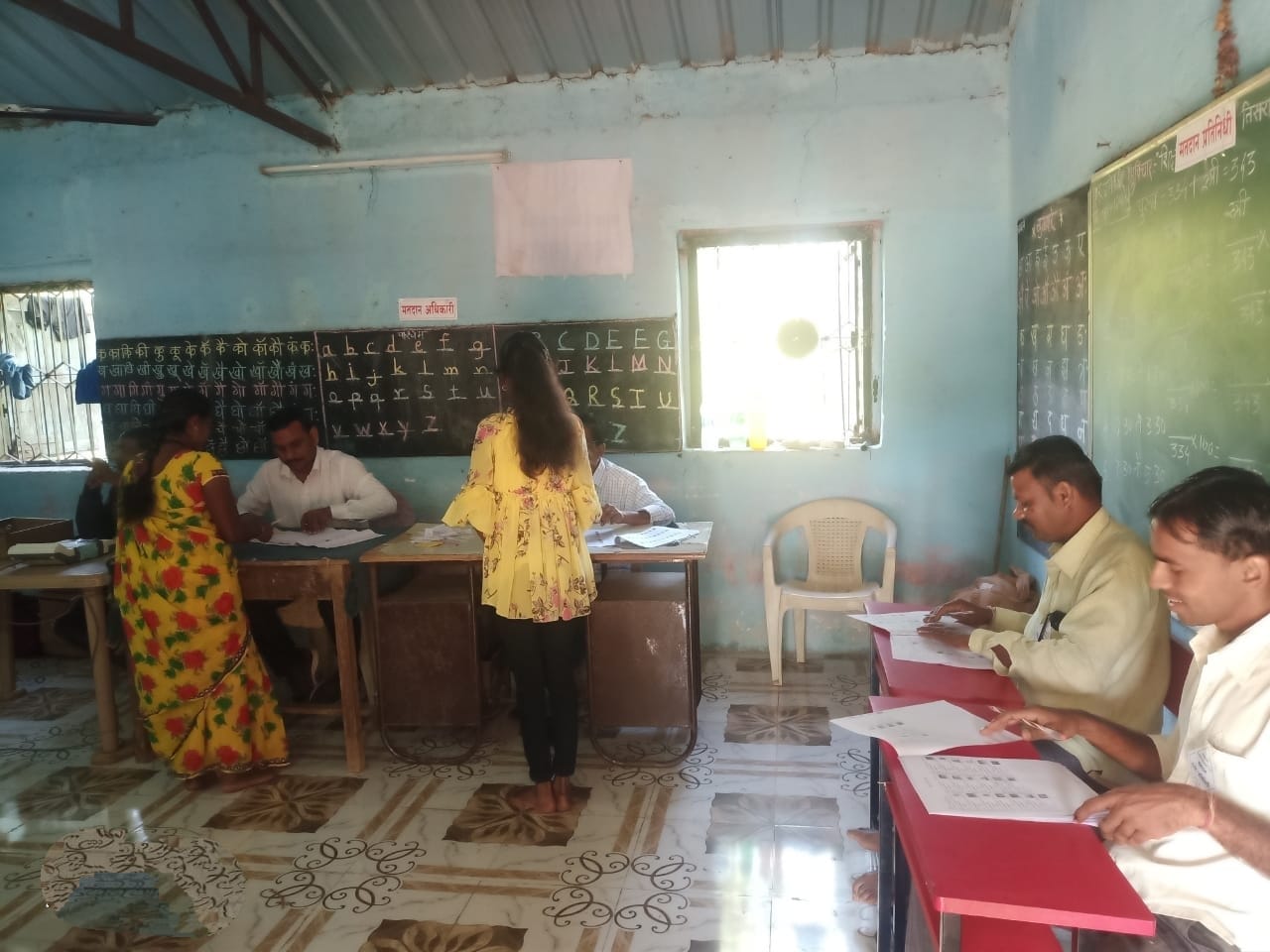 Nashik Gram Panchayat Election 2022 : नाशिक जिल्ह्यात सहा  ग्रामपंचायत बिनविरोध, 188 ग्रामपंचायतींसाठी मतदान प्रक्रिया सुरू
