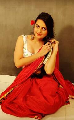 तिला तिच्या भाषेवरुन चिडवलं पण तिनं हार मानली नाही; धुळ्याच्या पोरीची कमाल, मायानगरीत जिद्दीनं मिळवली वेगळी ओळख