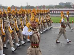 Government Job : CISFમાં ભરતી થવાની સોનેરી તક, 10 પાસ ઉમેદવારો પણ કરી શકે છે અપ્લાઈ