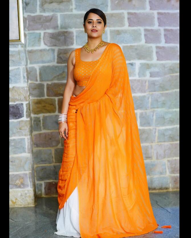 Anchor Anasuya Bharadwaj Latest Yellow Dress Photos | Anasuya Bharadwaj:  ఎల్లో డ్రెస్ లో ఎల్లోరా శిల్పంలా అనసూయ