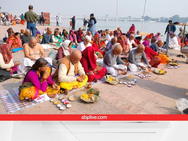 mini pitru paksha 2022 pind daan in gaya Pilgrims started coming from Rajasthan Gujarat Madhya Pradesh Bengal Punjab Pitru Paksha In Gaya: गया में पितरों को मोक्ष दिलाने के लिए शुरू हुआ मिनी पितृपक्ष