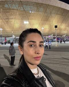 Karisma Kapoor Pics: कतर में वेकेशन एंजॉय करती नजर आई करिश्मा कपूर, फैंस के साथ शेयर की खूबसूरत तस्वीरें