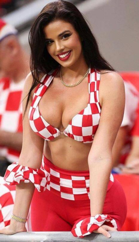 FIFA WC દરમિયાન Ivana Knollની આ હોટ તસવીરો થઈ વાયરલ
