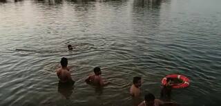 Vadodara: વડોદરાની પારૂલ યુનિવર્સિટીના 2 વિદ્યાર્થીના તળાવમાં ડૂબી જવાથી મોત