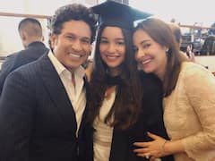 Sara Tendulkar Viral Photos: दोस्त के साथ जमकर डांस करते हुए नजर आईं सारा तेंदुलकर, फोटो वायरल