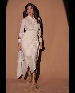 Shilpa Shetty: नए साल पर पहनिए शिल्पा शेट्टी की तरह इंडो-वेस्टर्न ड्रेस, तारीफ करते नहीं थकेंगे रिश्तेदार