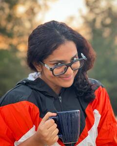 Parvathy Thiruvothu: நோ ஃபில்டர் சண்டே... நடிகை பார்வதியின் லேட்டஸ்ட் கிளிக்ஸ் !