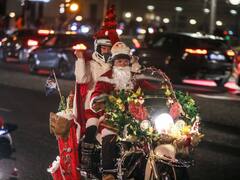 Christmas 2022: Unique Shades Of Santa Around The World. See Pics