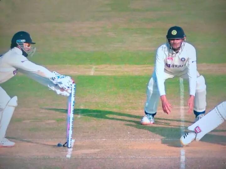 MS Dhoni will be proud to see Rishabh Pants stumping says cricketer Dinesh Karthik in IND vs BAN test IND vs BAN, 1st Test : ऋषभ पंतची स्टंपिंग पाहून धोनीलाही वाटेल अभिमान, दिनेश कार्तिककडून खास शब्दात कौतुक