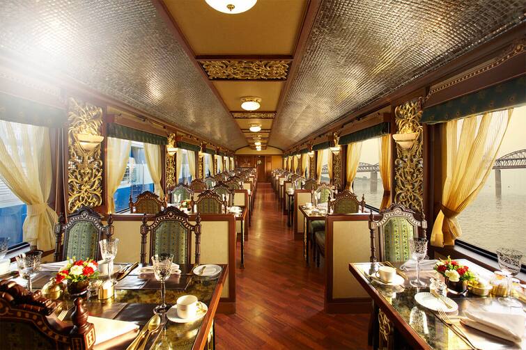 Maharaja Express: The most expensive train of Indian Railways, ticket fare is 20 lakhs Maharaja Express: ਭਾਰਤੀ ਰੇਲਵੇ ਦੀ ਸਭ ਤੋਂ ਮਹਿੰਗੀ ਟਰੇਨ, ਟਿਕਟ ਦਾ ਕਿਰਾਇਆ 20 ਲੱਖ... ਰਾਜਾ-ਮਹਾਰਾਜਾ ਵਾਲੇ ਠਾਠ