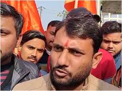 'फिल्म बनाने वालों की पिटाई कर सिखाएंगे सबक', पठान के विरोध में उतरी करणी सेना