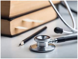 MP में नर्स के पद पर नौकरियों की भरमार, इस डायरेक्ट लिंक से करें अप्लाई, मिलेगी अच्छी सैलरी