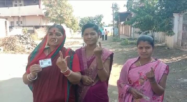 खुलताबाद तालुक्यातील 10 ग्रामपंचायतीसाठी 55.61 टक्के मतदान झाले आहे.