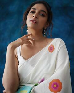 Keerthy Suresh: పాలరాతి శిల్పంలా మెరిసిపోతున్న కీర్తి సురేష్