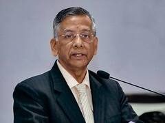 'सुप्रीम कोर्ट पर ज्यादा मामलों का बोझ न डाले सरकार'- 73वें संविधान दिवस समारोह में बोले अटॉर्नी जनरल