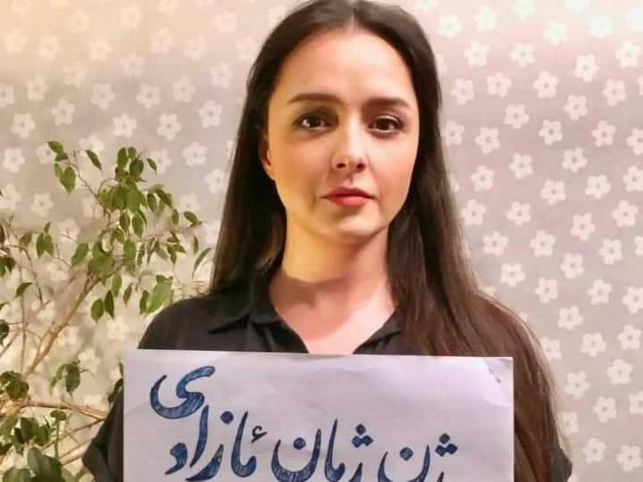 Iran Hijab Protest Oscar-winning film actress taraneh alidoosti arrest for provocative content ईरान में नहीं थम रहा हिजाब पर बवाल, अब ऑस्कर विनर एक्ट्रेस को किया गया गिरफ्तार