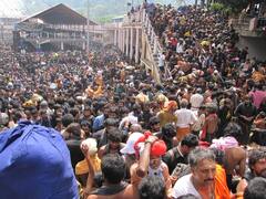 Sabarimala Temple : சபரிமலையில் திரளான பக்தர்கள் கூட்டம்.... நாளை ஆன்லைன் தரிசனம் இல்லை: காரணம் என்ன?