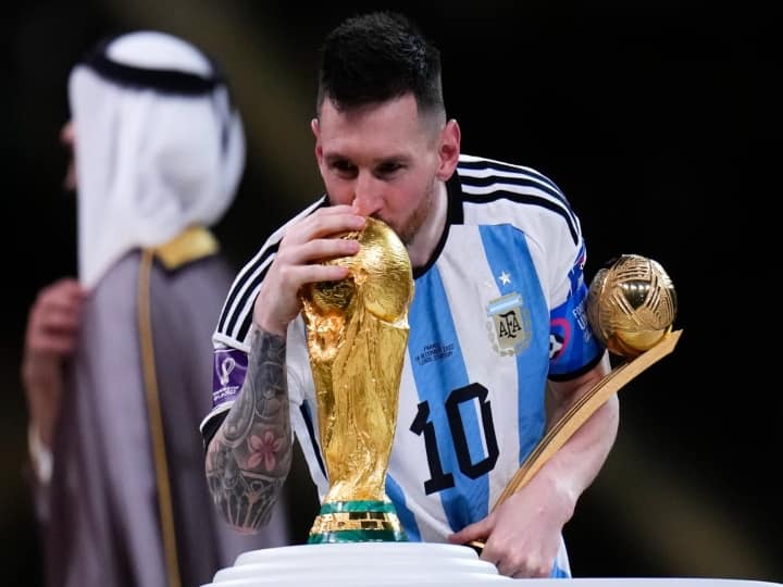 Messi becomes first player to win two Golden Ball awards  FIFA World Cup history Messi Record: 92 ஆண்டுகால உலகக்கோப்பை வரலாறு.. ஒன் அண்ட் ஒன்லி ப்ளேயர்..! புதிய சரித்திரம் படைத்த மெஸ்ஸி..!