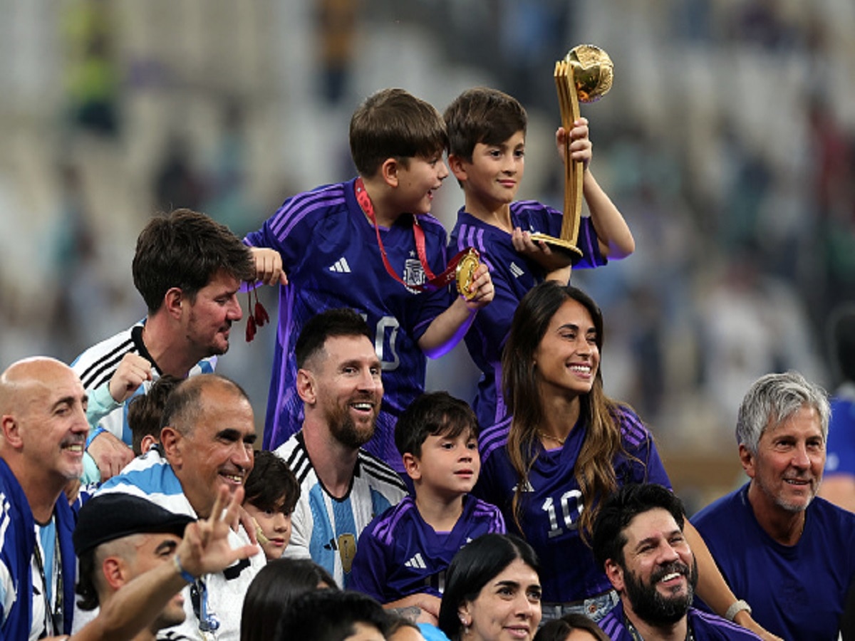 Lionel Messi Celebrates World Cup Win With Wife, Sons: Photos