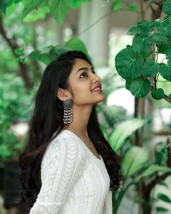 Ivana : லவ் டுடே பட நாயகி இவானாவின் கலக்கல் க்ளிக்ஸ்..!