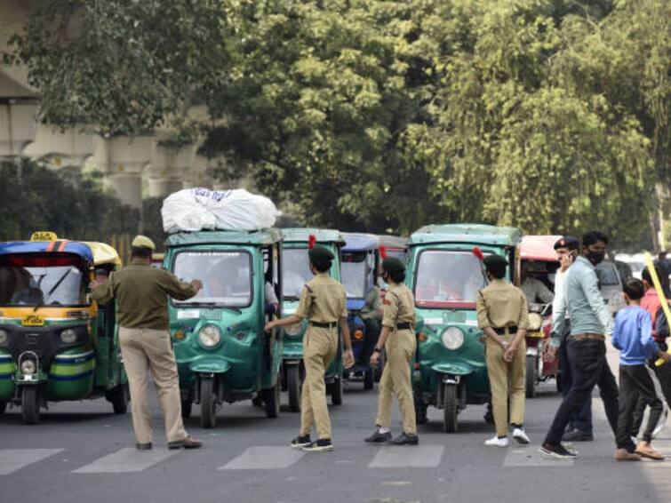 RSS Farmer Body To Hold 'Kisan Garjan' Rally At Delhi's Jantar Mantar Today To Seek Relief Measures RSS Farmer Body Holds 'Kisan Garjana' Rally At Delhi's Jantar Mantar, Seek Relief Measures