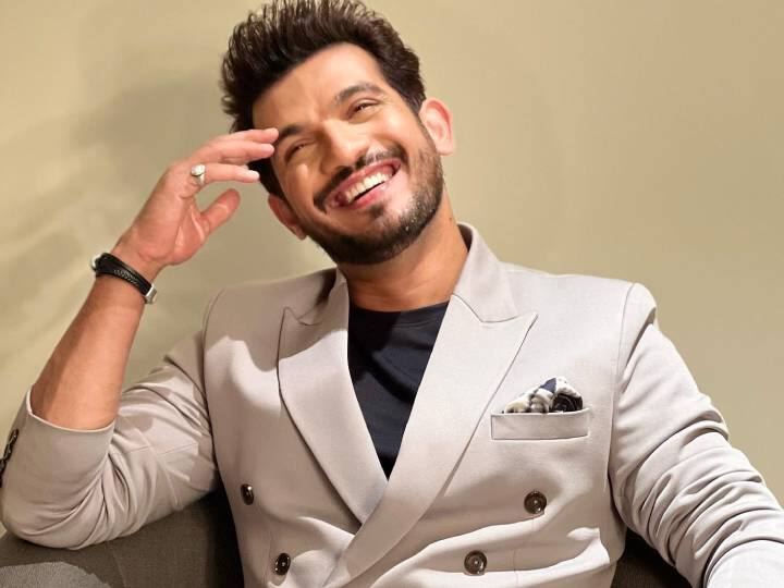 Arjun Bijlani says he is marrying with Lionel Messi as his Argentina team won in FIFA World Cup 2022 Finale FIFA World Cup 2022: अर्जुन बिजलानी ने सेलिब्रेट की अर्जेंटीना की जीत, फुटबॉल प्लेयर संग शादी को लेकर की ये पोस्ट