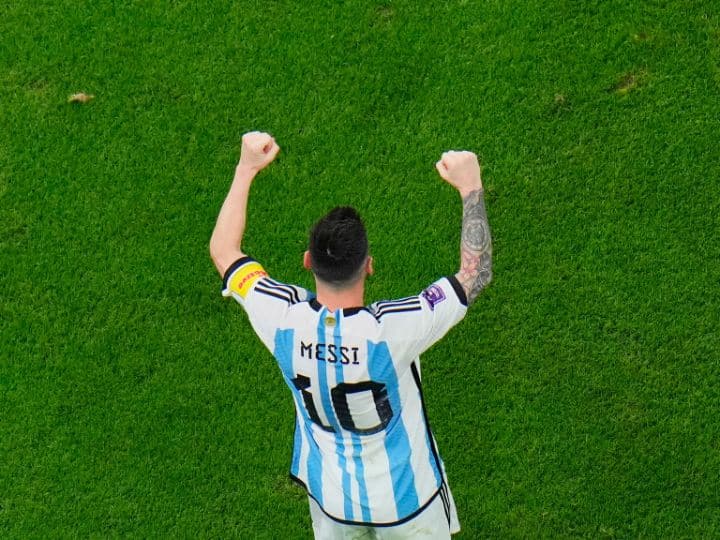 त्यामुळं वयाच्या अवघ्या 10 व्या वर्षी एका गंभीर आजारानं ग्रासलेल्या मेस्सीनं खडतर प्रवास करत अखेर विश्वचषक जिंकत कारकिर्दीची हॅपी एडिंग केली आहे.