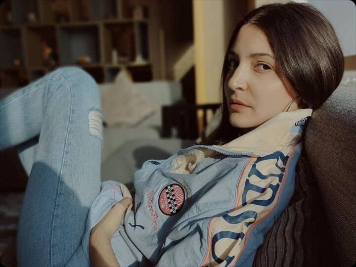Anushka Sharma slams Puma for using her photo without permission asks to take it down details inside 'मैं आपकी ब्रांड एंबेसडर नहीं...फोटो हटाइए'...इस कंपनी पर बुरी तरह भड़कीं अनुष्का शर्मा, पोस्ट वायरल