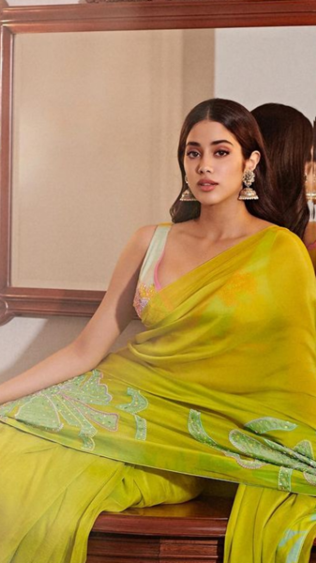 Best Saree Looks Of Janhvi Kapoor