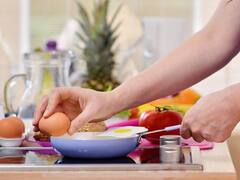 Food Identification: ઈંડુ અસલી છે કે નકલી તે કઈ રીતે ઓળખી શકશો? જાણો સરળ રીત