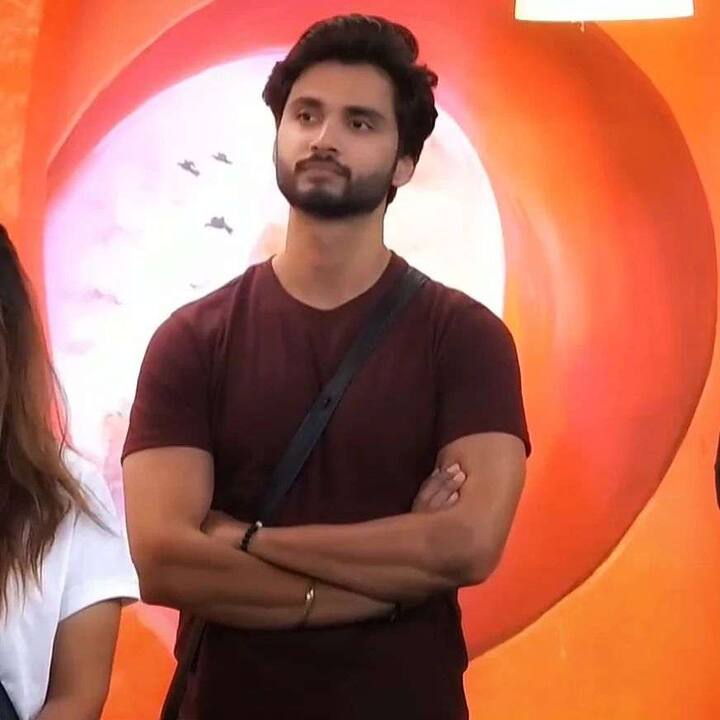 బ్యాలెన్స్‌డ్‌గా ప్రవర్తిస్తూ మిస్టర్ పర్‌ఫెక్ట్ అనిపించుకున్నాడు రోహిత్.  -Image Credit: Rohith Sahni/Instagram