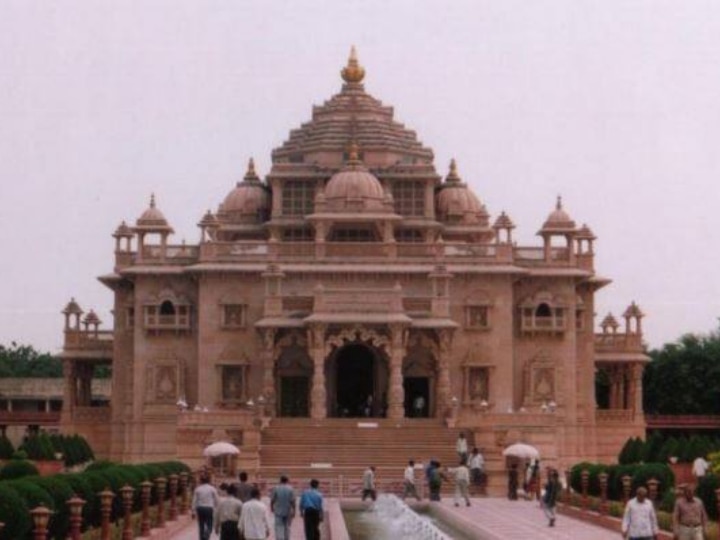 Gujarat Famous Temples: गुजरात के वो सबसे प्रसिद्ध मंदिर जिनमें से एक है देश का सबसे पुराना ज्योतिर्लिंग, एक क्लिक में करें दर्शन