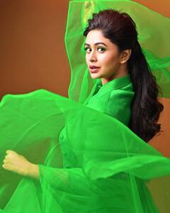 Ritabhari on Christmas: খুশির উপহার, খাওয়া-দাওয়া, ঋতাভরীর অন্য ক্রিসমাস