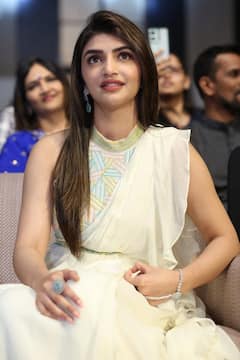 Srileela: ఇలా ఉంటే యూత్ గుండెల్లో ధమాకానే - ప్రీరిలీజ్ ఈవెంట్లో హీరోయిన్ శ్రీలీల!