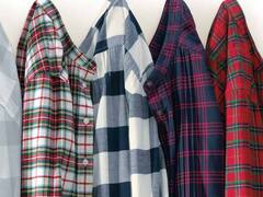 चेक शर्ट से जुड़ी हैं दिलचस्प कहानियां, जानिए पहली बार कब और क्यों बनाया गया ये कपड़ा