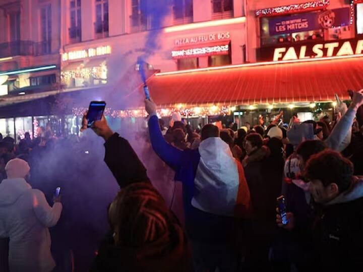Football: fans on rampage riots in paris violence after french lose in fifa world cup final match Violence: હાર બાદ ફ્રાન્સમાં તોફાનો ફાટી નીકળ્યા, લોકોનો હંગામો, મારામારી, તોડફોડ, આગચંપીના બનાવો