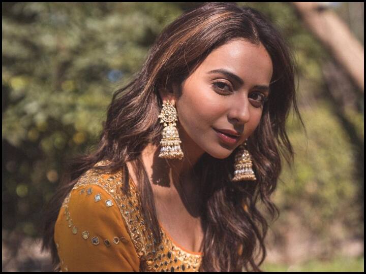 Rakul Preet Singh's difficulties are not reducing in Tollywood drugs money laundering case Money Laundering Case: टॉलीवुड ड्रग्स मनी लॉन्ड्रिंग मामले में Rakul Preet Singh से होगी पूछताछ, ED के सामने हो सकती हैं पेश
