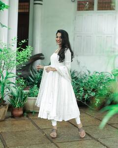 Ivana : லவ் டுடே பட நாயகி இவானாவின் கலக்கல் க்ளிக்ஸ்..!