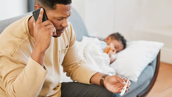 ਫਲੂ ਅਤੇ ਜ਼ੁਕਾਮ ਵਿੱਚ ਸਭ ਤੋਂ ਵੱਡਾ ਅੰਤਰ ਇਹ ਹੈ ਕਿ ਫਲੂ ਦੇ ਆਮ ਤੌਰ 'ਤੇ ਵਧੇਰੇ ਗੰਭੀਰ ਲੱਛਣ ਹੁੰਦੇ ਹਨ। ਇਸ ਦੇ ਮਾੜੇ ਪ੍ਰਭਾਵ ਵੀ ਜ਼ਿਆਦਾ ਹਨ। ਫਲੂ ਅਕਸਰ ਜ਼ੁਕਾਮ ਤੋਂ ਵੀ ਭੈੜਾ ਹੁੰਦਾ ਹੈ, ਜਦੋਂ ਕਿ ਜ਼ੁਕਾਮ ਦੇ ਲੱਛਣ ਹੌਲੀ-ਹੌਲੀ ਵਿਕਸਤ ਹੁੰਦੇ ਹਨ, ਪਰ ਫਲੂ ਦੇ ਲੱਛਣ ਅਚਾਨਕ ਸ਼ੁਰੂ ਹੋ ਜਾਂਦੇ ਹਨ।