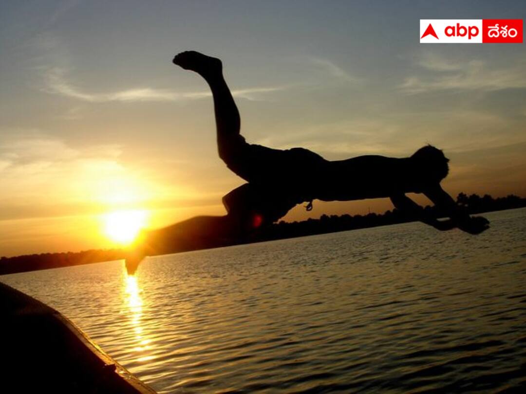 Krishna river basin is the center of danger dnn ప్రమాదాలకు కేంద్రంగా కృష్ణా నది ఘాట్లు- సరదాగా వెళ్లి ప్రాణాలు కోల్పోతున్న యువత