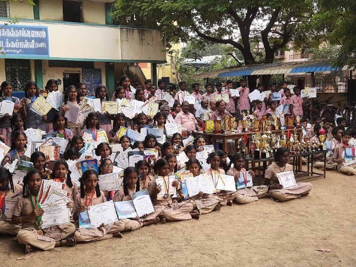 குவியும் விருதுகள், பதக்கங்கள் - அசத்தும் தஞ்சை மாநகராட்சி பள்ளி மாணவ, மாணவிகள்