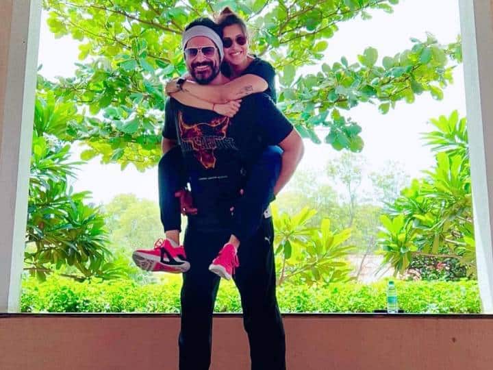 Devon Ke Dev Mahadev Actor Mohit Raina deleted his wedding photos with wife Aditi Sharma Fuels Divorce Rumours Whattt!!! क्या Mohit Raina और अदिति हो रहे हैं अलग? एक्टर ने इंस्टा से डिलीट की वेडिंग फोटोज