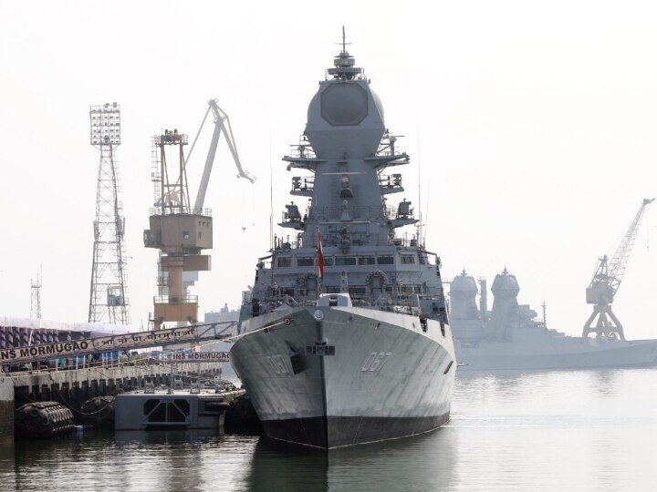 दुश्मन की नापाक नज़रों को भेद डालेगा भारतीय नौ सेना का विध्वंसक आईएनएस मोरमुगाओ