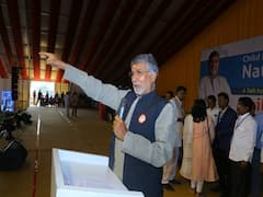 దేశ భవిష్యత్‌కు హీరోలు మీరే, మత సామరస్యాన్ని చాటండి: విద్యార్థులకు కైలాష్ సత్యర్థి సలహా